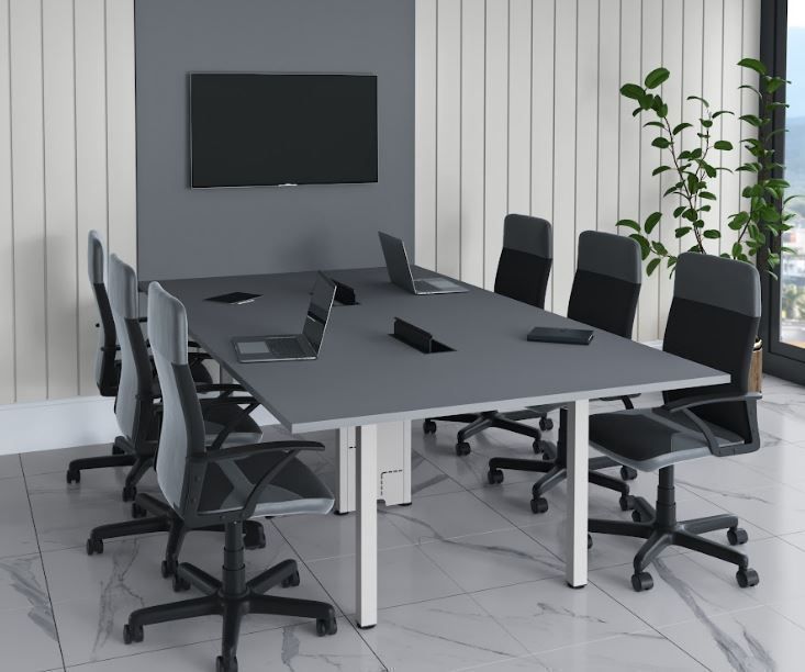 Mesa Reunião 2,40x1,20 c/ caixa de tomada